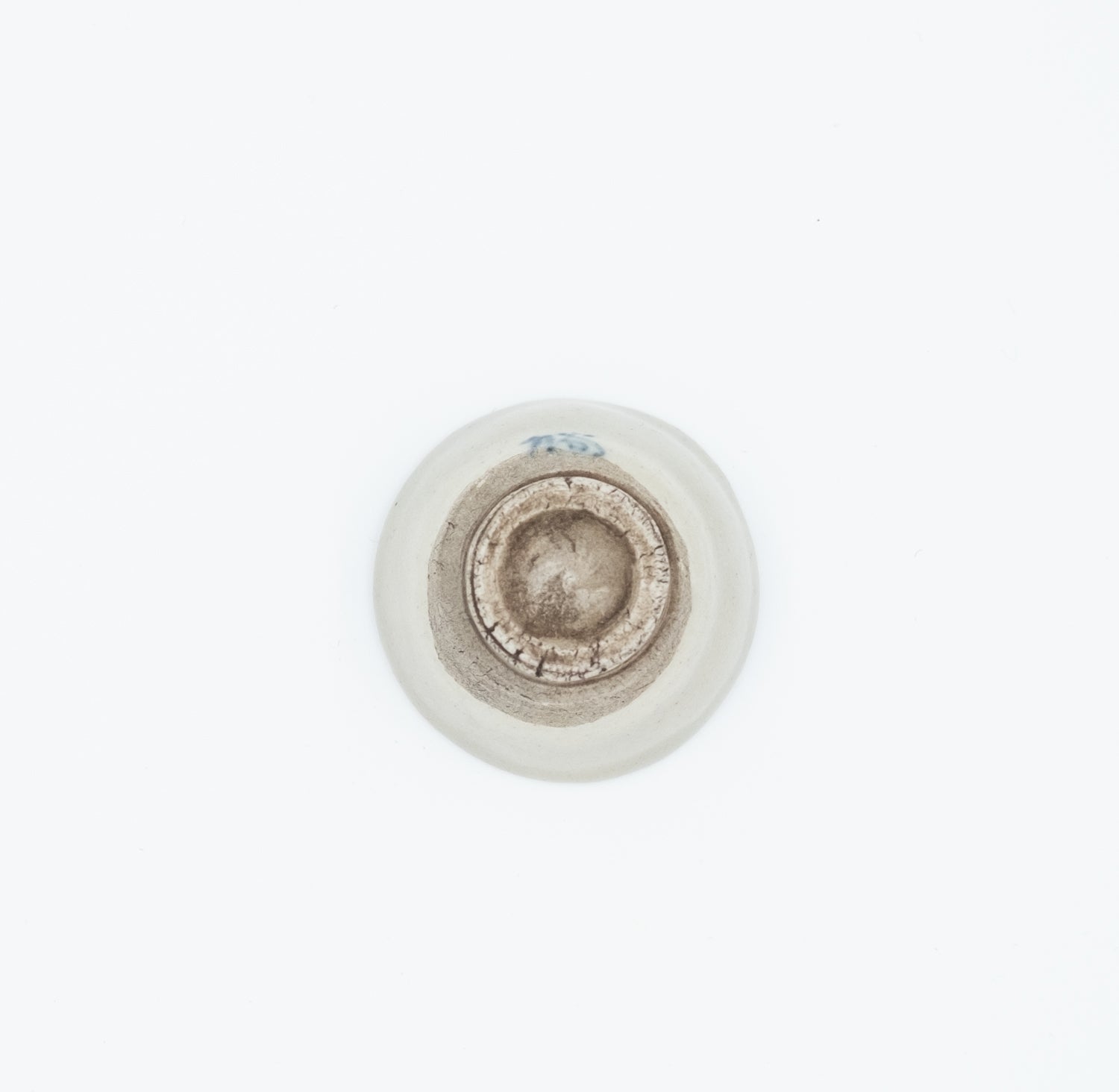 Small Kutani Cup with Chestnut Design (vintage)